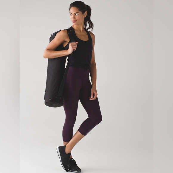 Lululemon Align Cropped 19” Black Cherry Leggings Women’s Size 4 - Picture 1 of 7